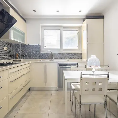 Stunning Flat With Terrace In Caddebostan