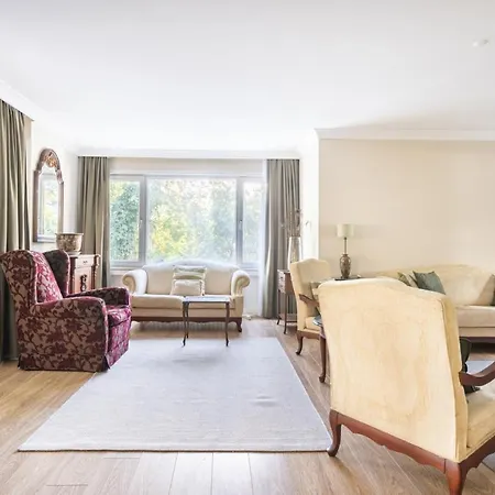 Apartment Stunning Flat With Terrace In Caddebostan *