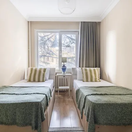 Stunning Flat With Terrace In Caddebostan *